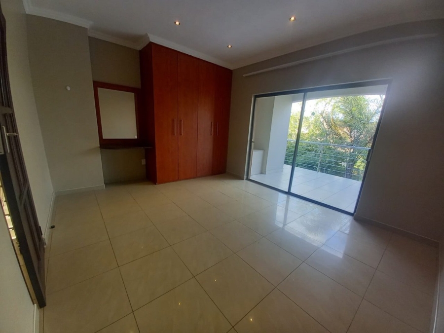 To Let 5 Bedroom Property for Rent in Amberfield Gauteng