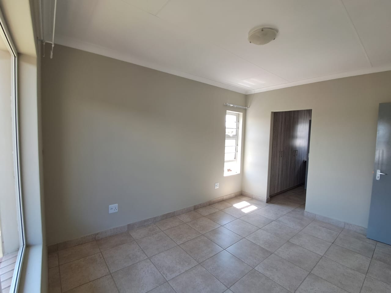3 Bedroom Property for Sale in Parkdene Gauteng