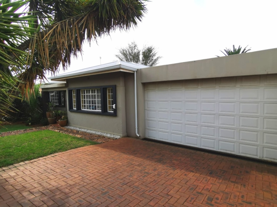 4 Bedroom Property for Sale in Solheim Gauteng