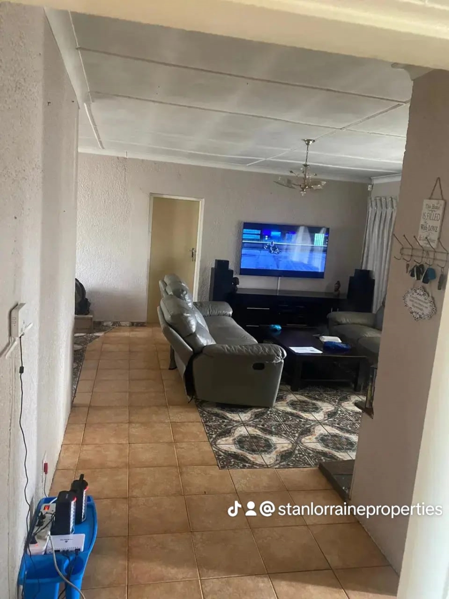 To Let 3 Bedroom Property for Rent in Leondale Gauteng