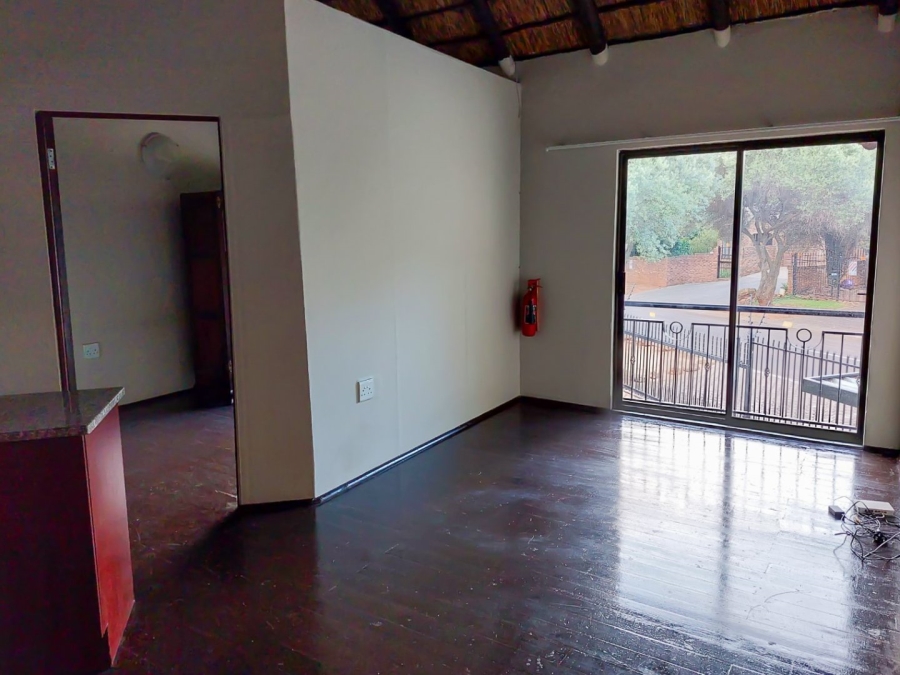 5 Bedroom Property for Sale in Hennopspark Gauteng