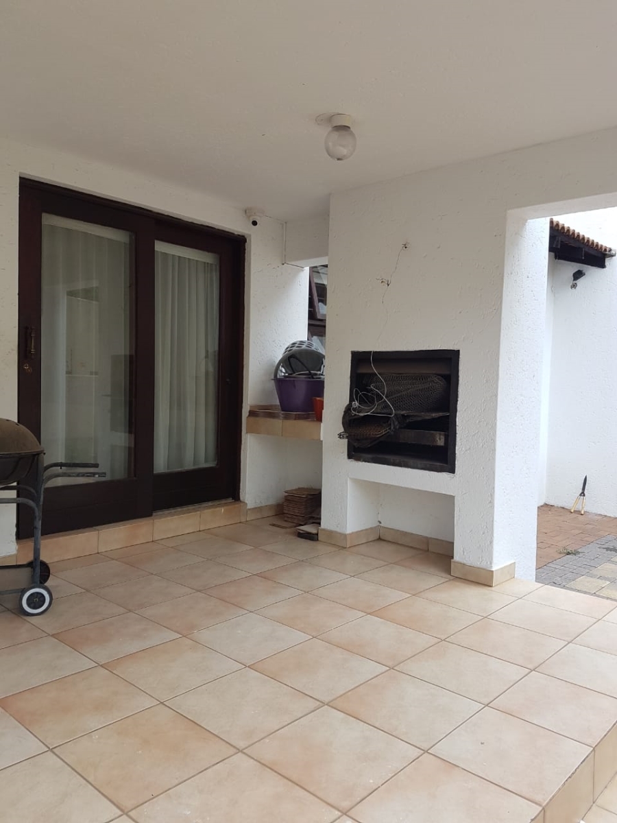 3 Bedroom Property for Sale in Bruma Gauteng