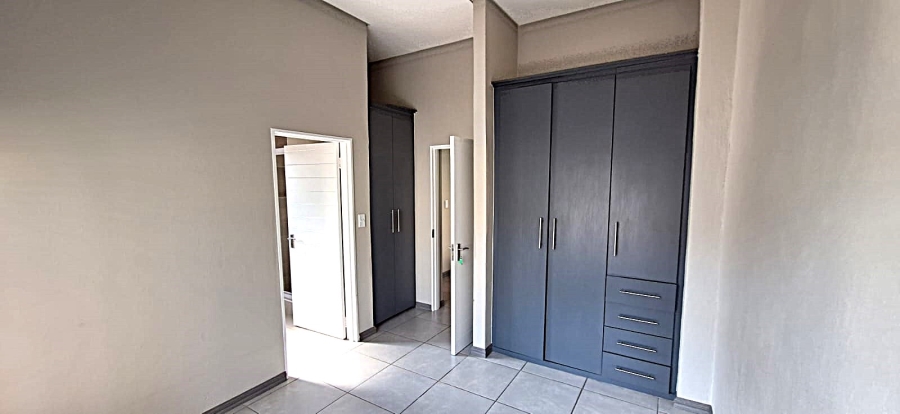 To Let 2 Bedroom Property for Rent in Hyde Park Gauteng