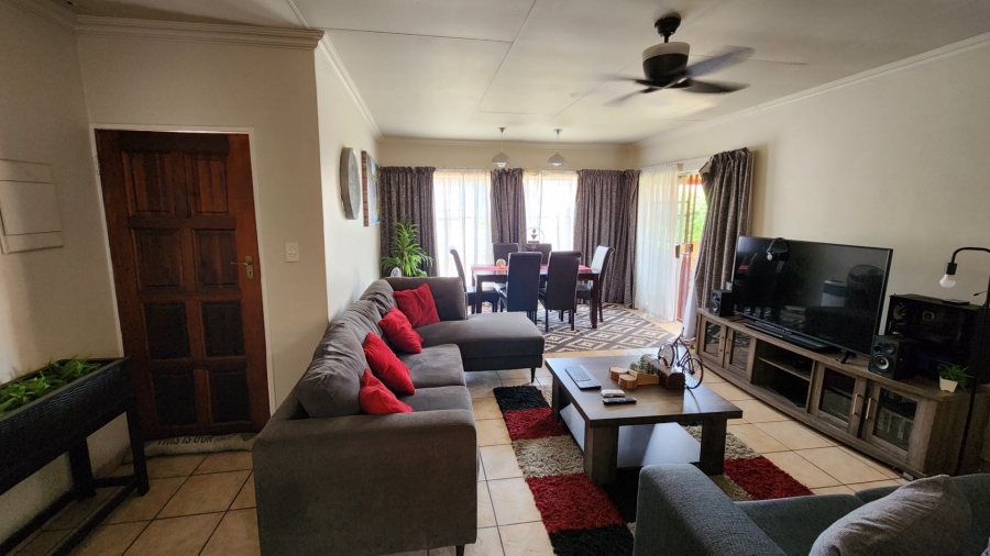 2 Bedroom Property for Sale in Amberfield Gauteng