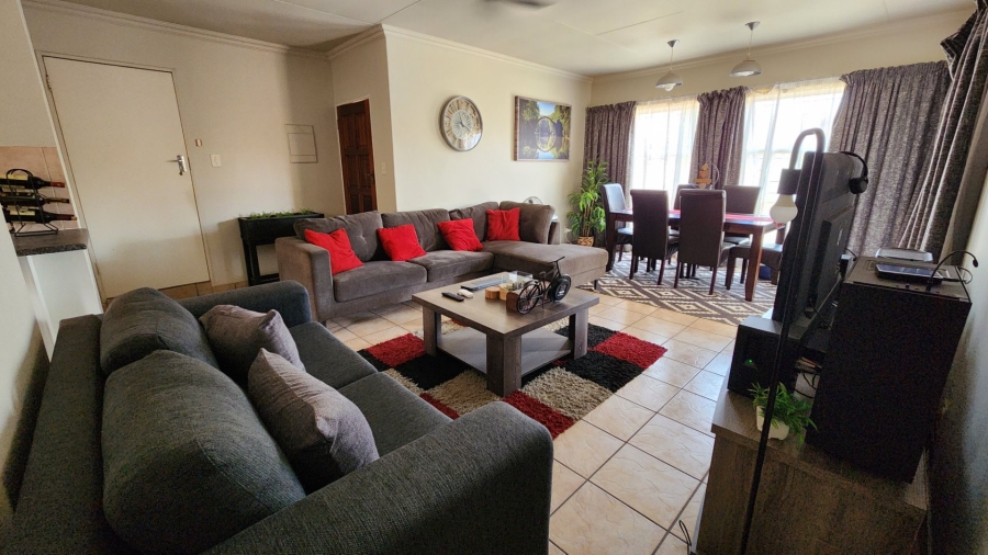 2 Bedroom Property for Sale in Amberfield Gauteng