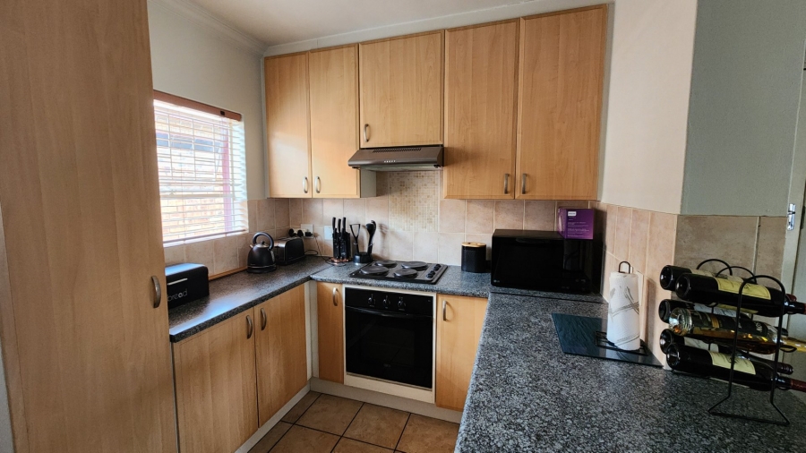 2 Bedroom Property for Sale in Amberfield Gauteng