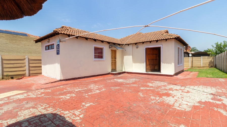 3 Bedroom Property for Sale in Alveda Gauteng