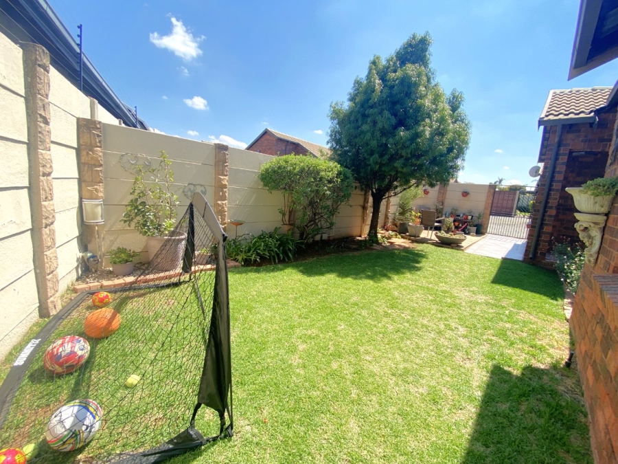 3 Bedroom Property for Sale in Bergbron Gauteng