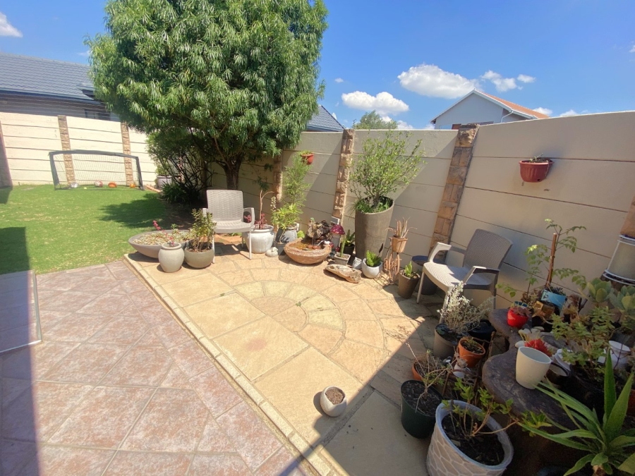 3 Bedroom Property for Sale in Bergbron Gauteng