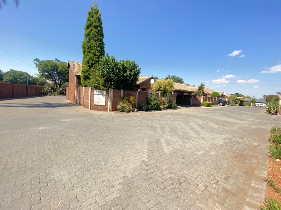 3 Bedroom Property for Sale in Bergbron Gauteng