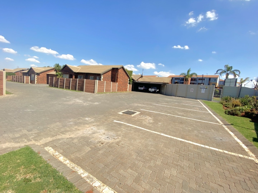 3 Bedroom Property for Sale in Bergbron Gauteng