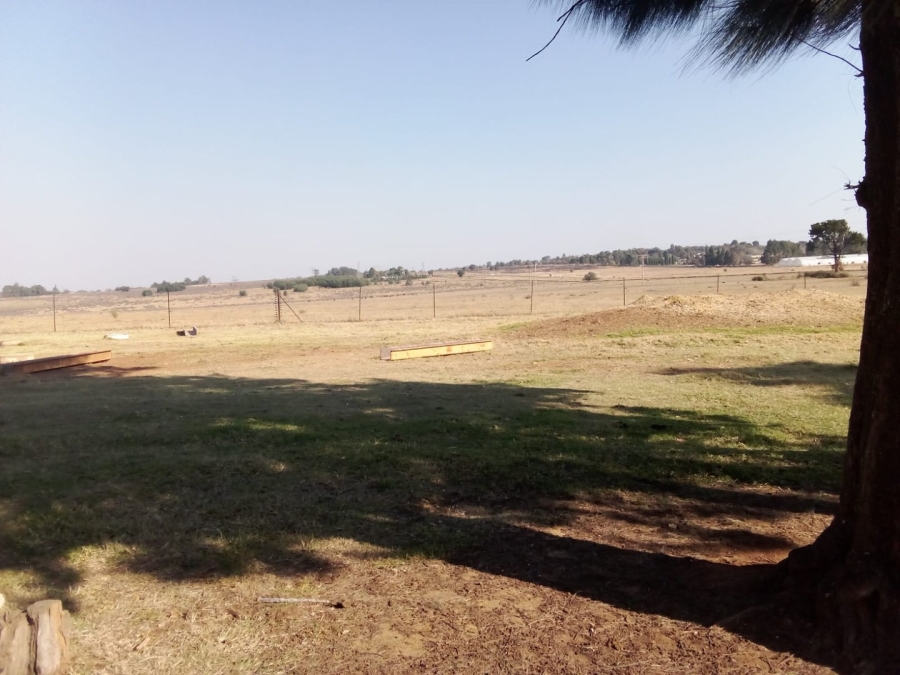 6 Bedroom Property for Sale in Hartzenbergfontein Gauteng