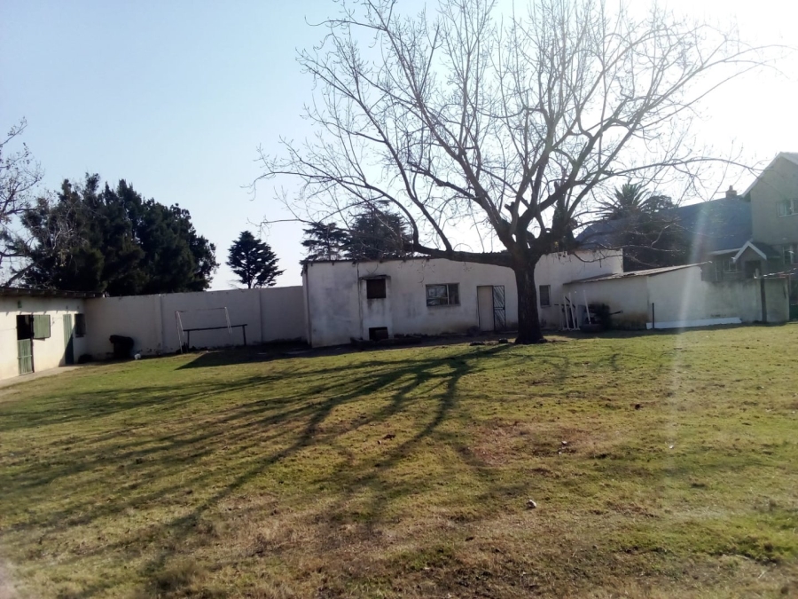 6 Bedroom Property for Sale in Hartzenbergfontein Gauteng