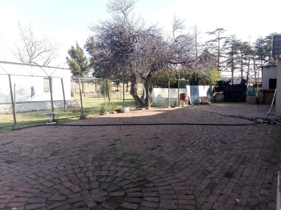 6 Bedroom Property for Sale in Hartzenbergfontein Gauteng