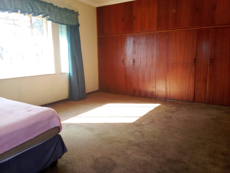 6 Bedroom Property for Sale in Hartzenbergfontein Gauteng