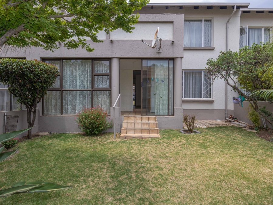 2 Bedroom Property for Sale in Eden Glen Gauteng