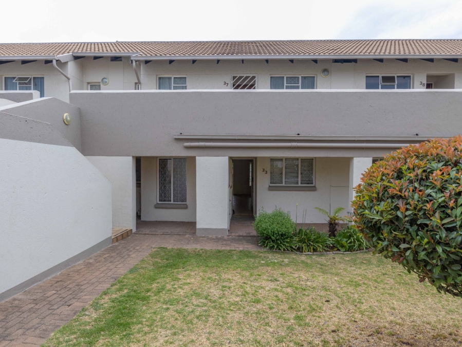 2 Bedroom Property for Sale in Eden Glen Gauteng