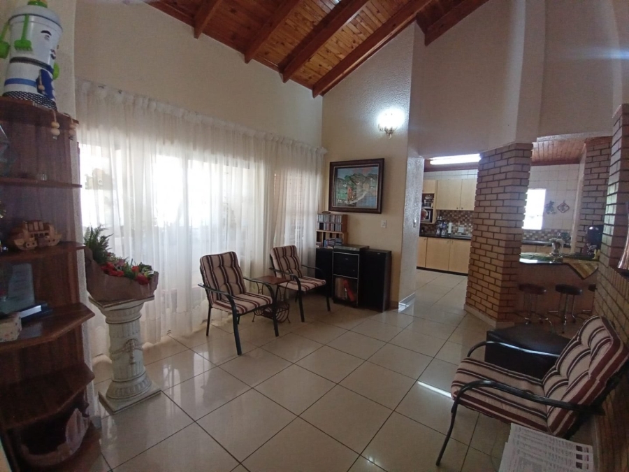 5 Bedroom Property for Sale in Kenmare Gauteng