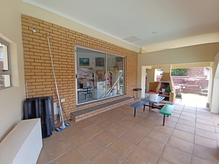 5 Bedroom Property for Sale in Kenmare Gauteng