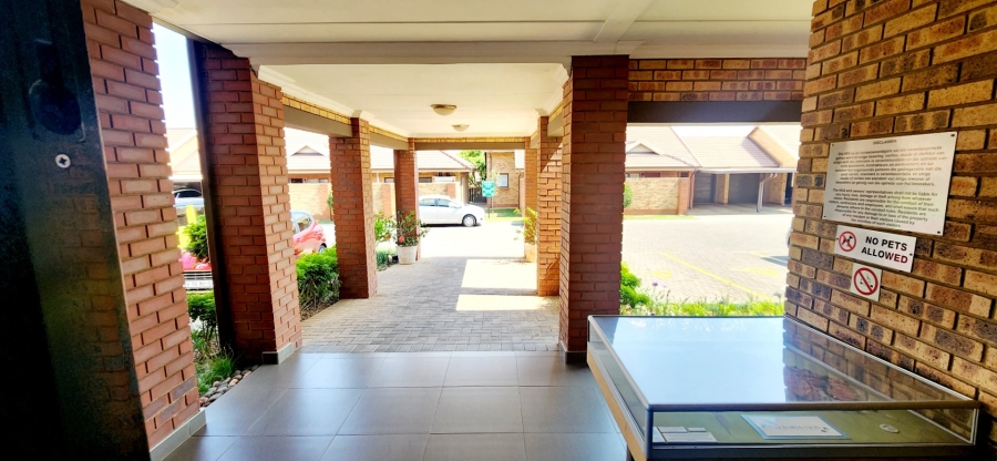 1 Bedroom Property for Sale in Equestria Gauteng