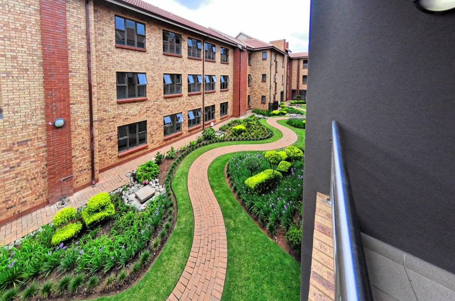 1 Bedroom Property for Sale in Equestria Gauteng