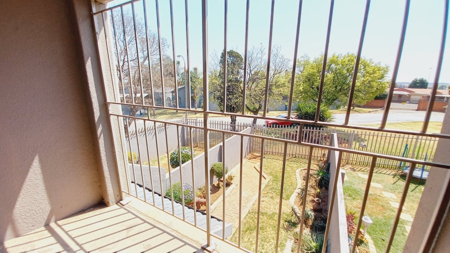 2 Bedroom Property for Sale in Witfield Gauteng