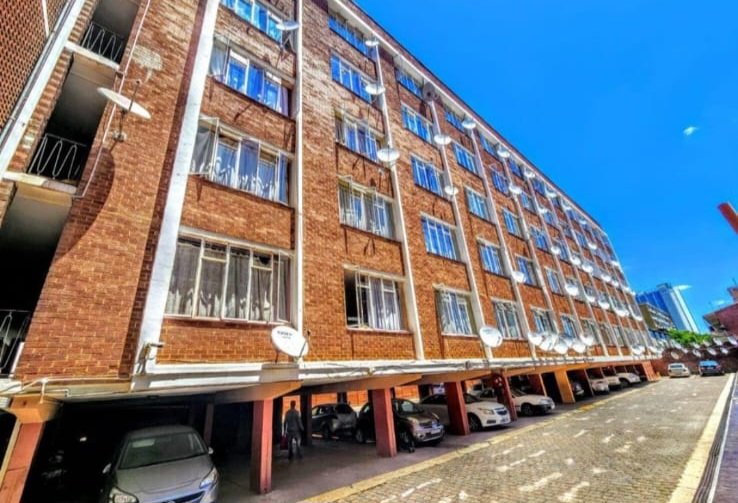 1 Bedroom Property for Sale in Sunnyside Gauteng