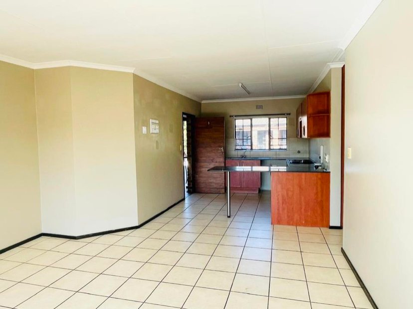 3 Bedroom Property for Sale in Sonneveld Gauteng