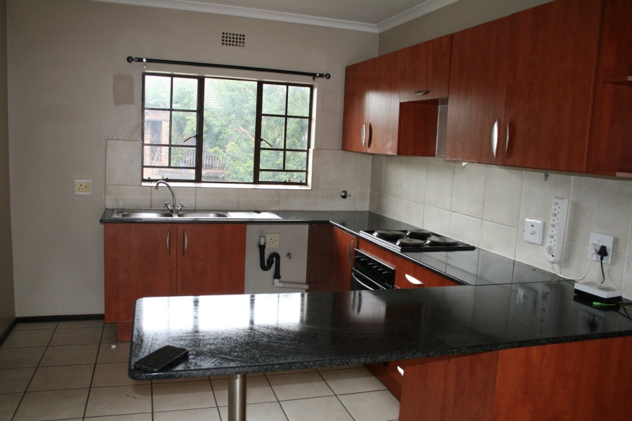 3 Bedroom Property for Sale in Sonneveld Gauteng