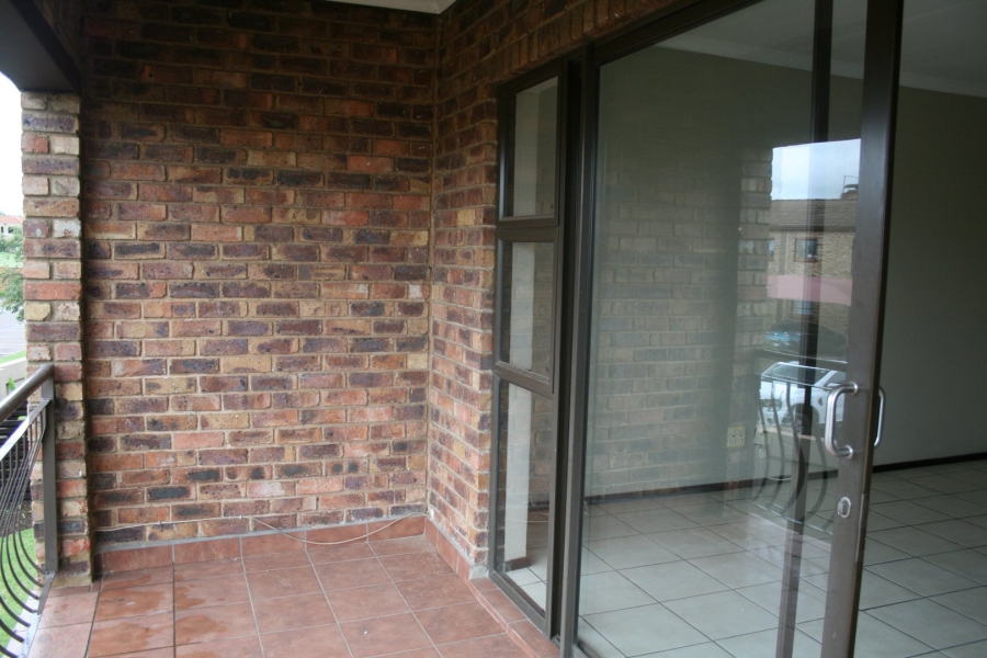 3 Bedroom Property for Sale in Sonneveld Gauteng