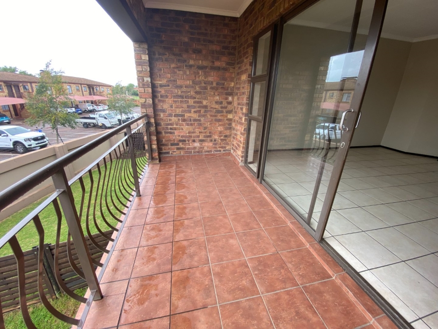 3 Bedroom Property for Sale in Sonneveld Gauteng