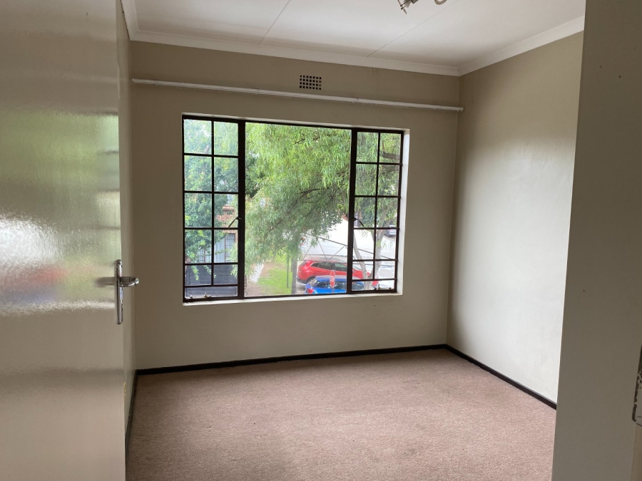 3 Bedroom Property for Sale in Sonneveld Gauteng