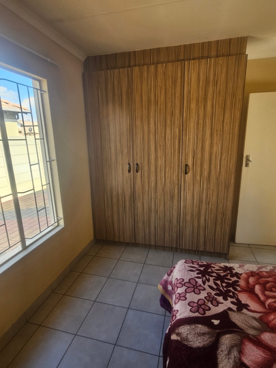 3 Bedroom Property for Sale in Alrode South Gauteng