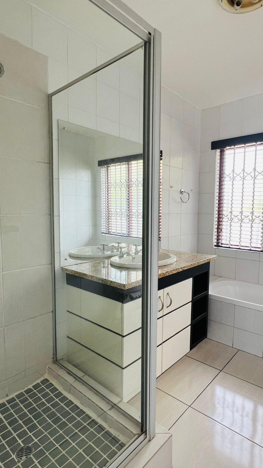 To Let 3 Bedroom Property for Rent in Morningside Gauteng