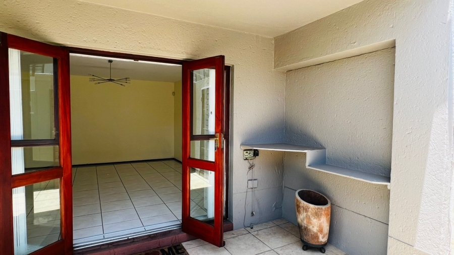 To Let 3 Bedroom Property for Rent in Morningside Gauteng