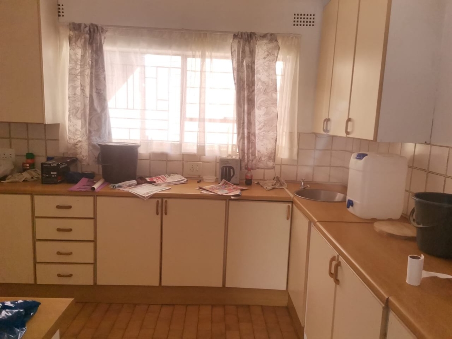 5 Bedroom Property for Sale in Petersfield Gauteng