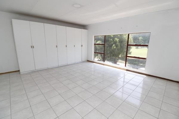 5 Bedroom Property for Sale in Petersfield Gauteng