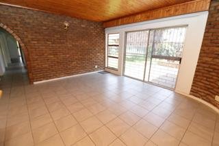 5 Bedroom Property for Sale in Petersfield Gauteng