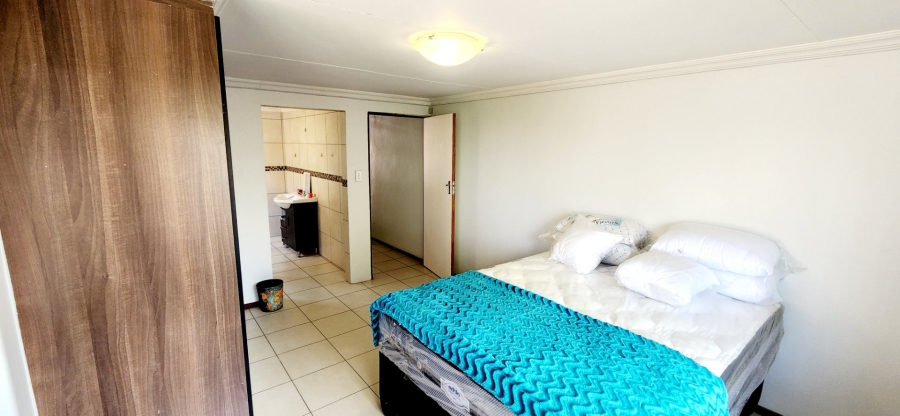 To Let 1 Bedroom Property for Rent in Muckleneuk Gauteng