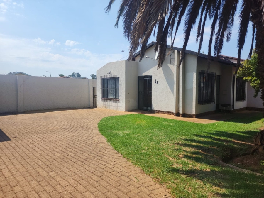 3 Bedroom Property for Sale in Delmore Park Gauteng