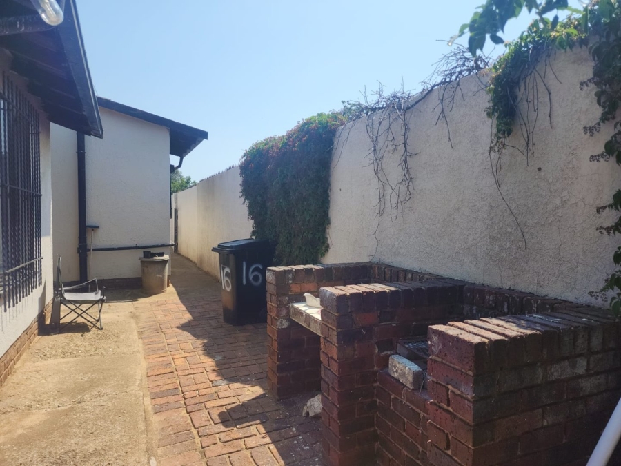 3 Bedroom Property for Sale in Delmore Park Gauteng