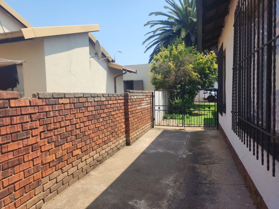 3 Bedroom Property for Sale in Delmore Park Gauteng