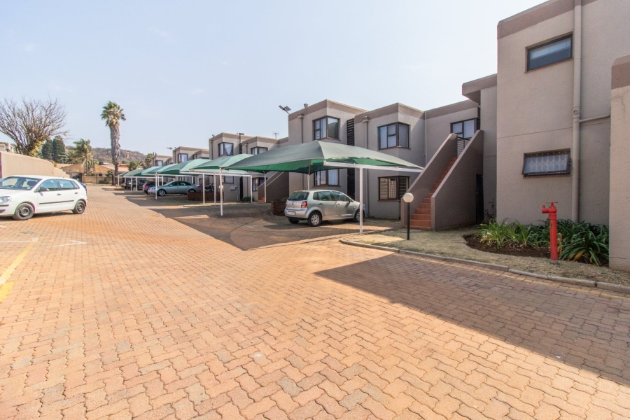 2 Bedroom Property for Sale in Glenvista Gauteng