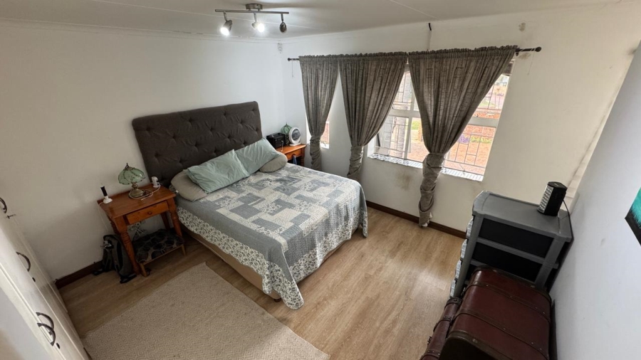 2 Bedroom Property for Sale in Garsfontein Gauteng