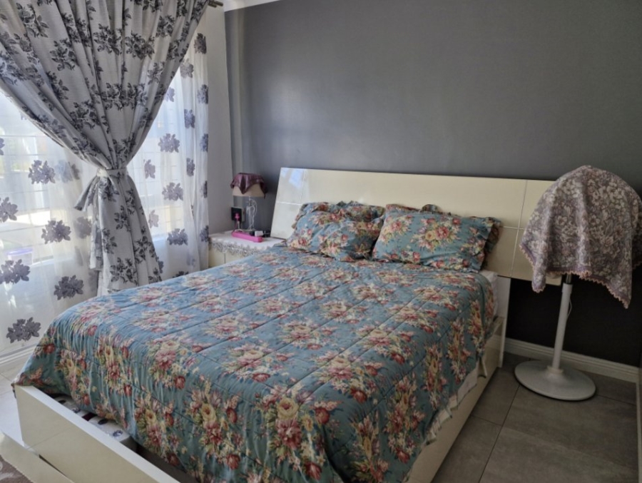 2 Bedroom Property for Sale in Illiondale Gauteng