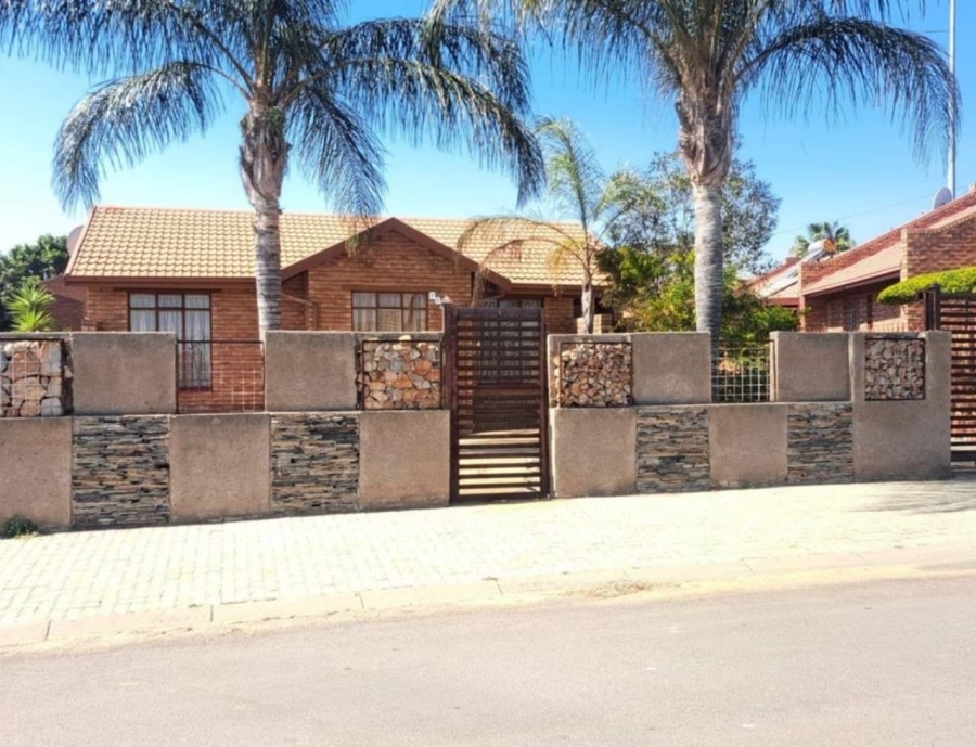  Bedroom Property for Sale in Soshanguve AA Gauteng