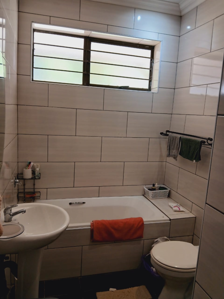 To Let 1 Bedroom Property for Rent in Ferndale Gauteng