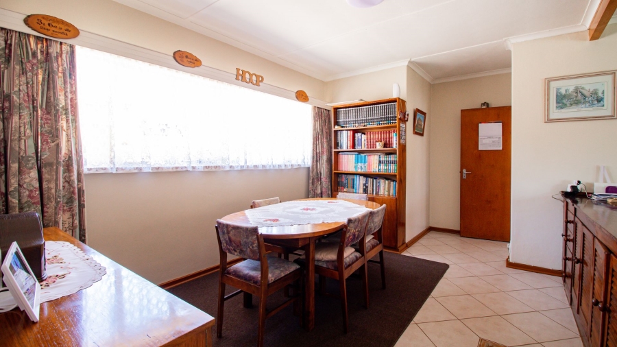 4 Bedroom Property for Sale in Bonaero Park Gauteng