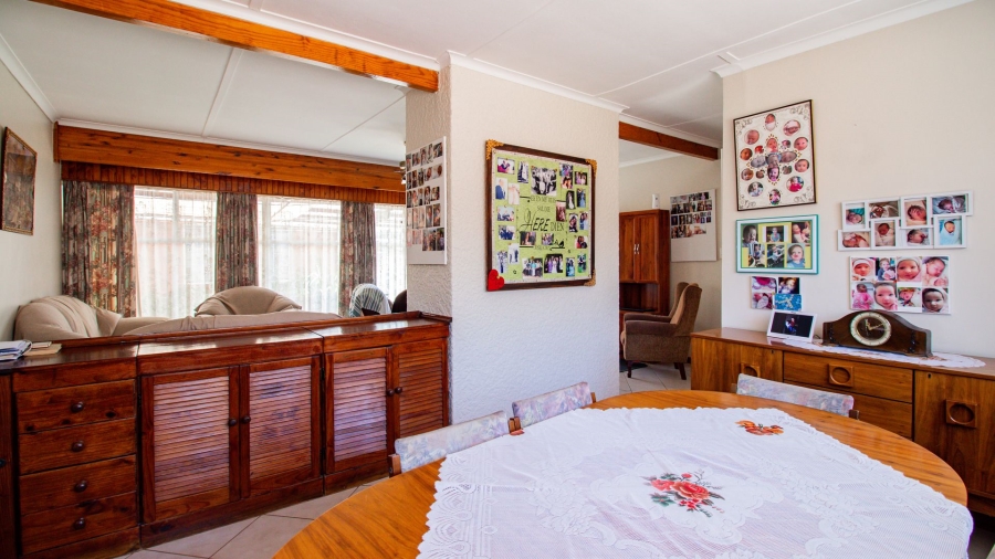 4 Bedroom Property for Sale in Bonaero Park Gauteng