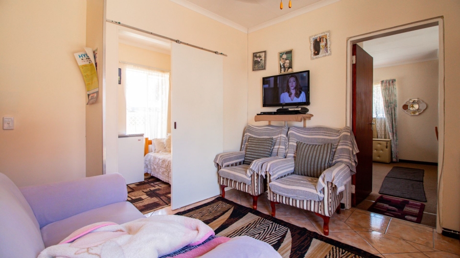 4 Bedroom Property for Sale in Bonaero Park Gauteng